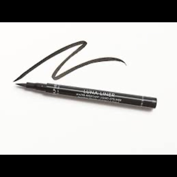 Seraphine Botanicals Luna Black Water Resistant Liquid Liner Vegan Smoothly - Picture 2 of 2